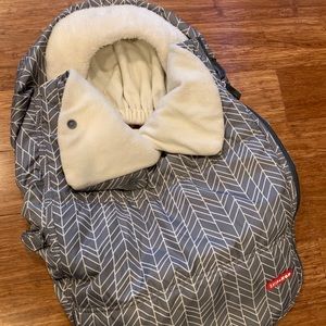 Skiphop Stroll & Go Winter Car Seat Cover